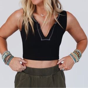 Three Bird Nest Rue Ribbed Henley Brami